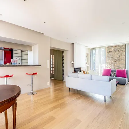 Exclusive ! Maison Avec Jardin Et Stationnement Gratuit * Nantes